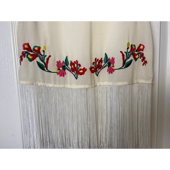 Double Zero Ivory Embroidered Fringe Hem Semi-Sheer Sleeveless Top Size Small - Picture 5 of 8